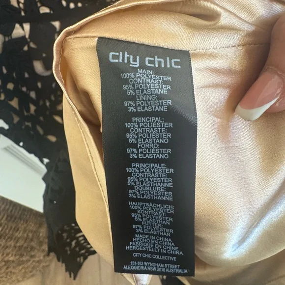 City Chic All Class Lacey overlay Black Dress Size 16 - Picture 10 of 16